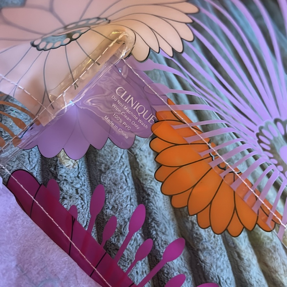 Clinique Beauty in Bloom Multicolor Floral Transparent Tote Bag NWOT 🌺 🌼 - Picture 8 of 9